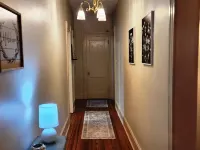 Charming 2-bedroom apartment with equipped kitchen and AC, in Cumberland, MD. Hotels in Cumberland