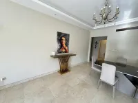 3-bedroom apartment in cool Giza Governorate with AC, WiFi
