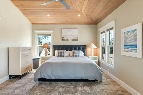 SunSalt Cottage~5 min to Beach, Shops & Restaurants~PrivatePool