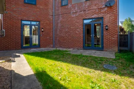 Posh Wetheringsett in Milton Keynes Отели в г. Блетчли энд Фенни Стратфорд