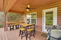 Hiawassee Riverfront Cabin 7 Mi to Lake Chatuge! - 3 étoiles