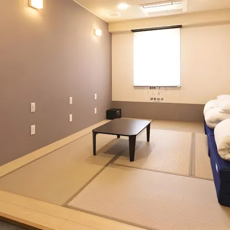 Wild Cherry Blossom-Hostel,Tokyo Koganei-