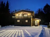 Peaceful chalet near Bromley, Magic, Okemo, Mount Snow, and Stratton