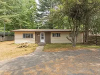 Lake Thompson Paradise - Rhinelander, WI Hotels in Oneida County