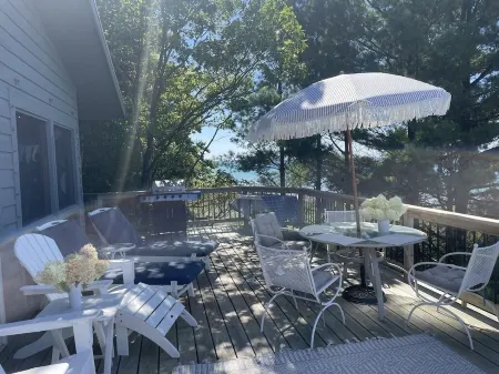 Beach House Beauty on Lake Michigan!
