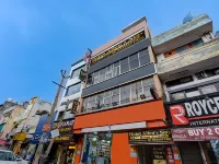 ALLEN STAY 烏塔姆納加爾飯店 德瓦卡第 13 区附近的飯店