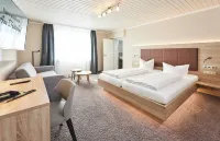 다스 란트호텔 암 트라츠호프 풀다