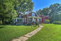 Glasgow Home w/ Porch: Close to Lake & Caves! - Wifi