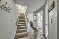 Dreamy, Family-Friendly Cloudcroft Townhome! - Homestays