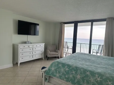 Serendipity Emerald Surf 405 Отели рядом с достопримечательностью «Наварр Бич Си Тертл Консервейшен Сентер»