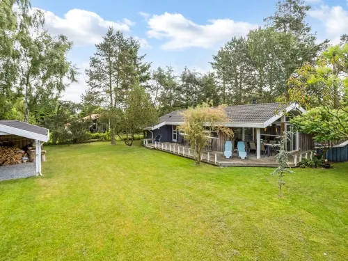 "Fatlinda" - 1km from the Sea - 4-stjärniga