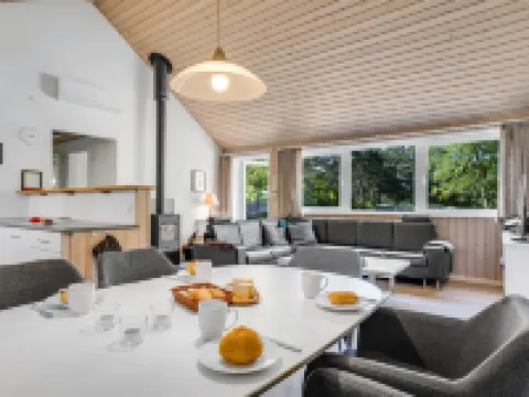 "Rohan" - 700m from the Sea