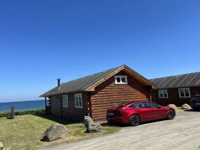 "Antim" - 10m from the sea Gudhjem 주변 호텔