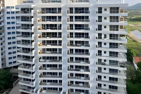 Dominique by Stay Q Отели рядом с достопримечательностью «Torre del Reloj»