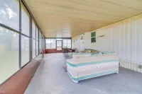 5 Mi to Golf: Charming Hernando Home w/ Deck - 3-Star