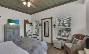 Cactus Flower Lodge-20 min to Downtown-Starlit Sky Views