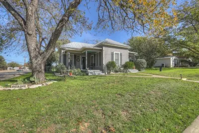 Austin Haus Hotels near St Mary's Catholic Church