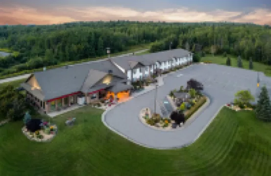 Super 8 by Wyndham Eveleth Hotels in 