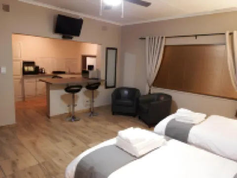 85 Ehmke Guesthouse