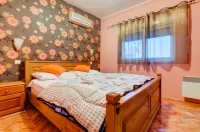 Magestic Lake - Spacious 2BD Apartment Hotels in 