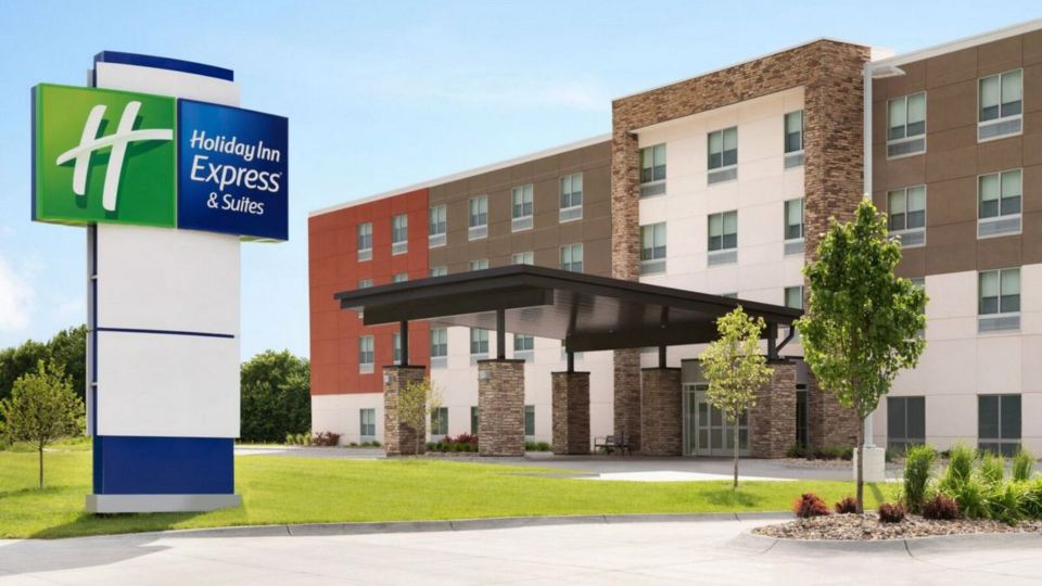 Holiday Inn Express & Suites MARION by IHG