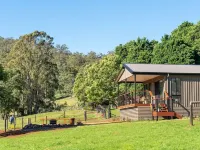 Farm "The Stockyards " 3 Bed Views Foxground. Hotels in Gerringong