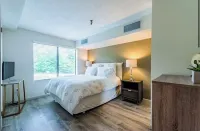 Ski in/Ski out Modern Chic Condominium