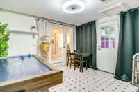 สถานที่พักผ่อนวันแข่งขันของแอกกี ~ 1 ไมล์ไปยังเท็กซัส เอ แอนด์ เอ็ม! - โฮมสเตย์