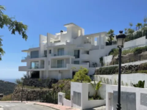 PALO ALTO Luxury 2 bedroom apartment Hotels in Ojen