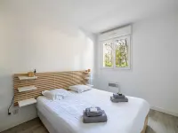 Comfort and serenity with A/C, Parking and Balcony - 2 Yıldız