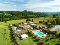 Mansion in Perugia with Pool & Green Hills