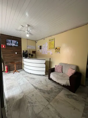 Pousada Freitas Отели рядом с достопримечательностью «Feiraguay Shopping Popular»