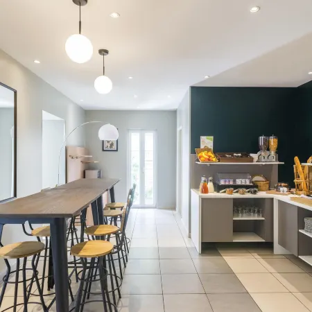 Aparthotel Adagio Access Nantes Viarme Отели рядом с достопримечательностью «Иль-де-Версаль»