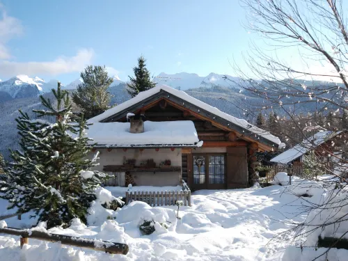 Cottage in Bellamonte with hot tub