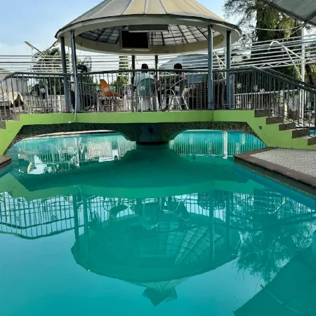 Lushville Hotel & Suites