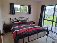 Bland Bay Bach Hotels in Whangaruru