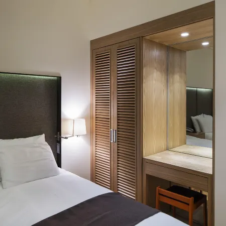 Dukgu Oncheon Hotel