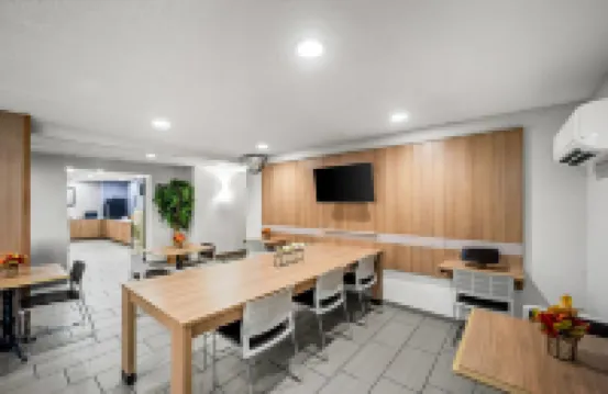 Microtel Inn & Suites by Wyndham Greensboro Hotels in Greensboro