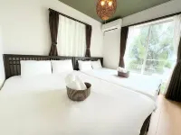 Grandioso Okinawa Ocean View Villa Kin 1 Hotels in Kin