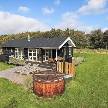 6 Person Holiday Home in Oster Assels-by Traum