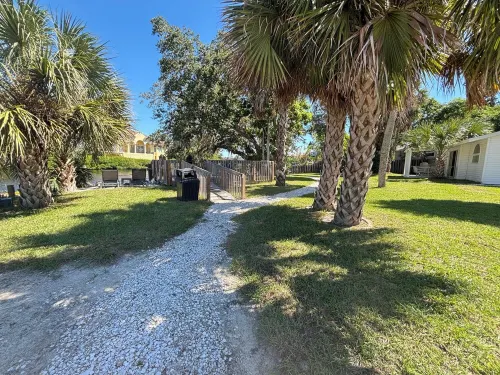 Cute Cottage 1.5Mi 2 Beach  Duplex Has Dock on Gulf Access Imperial River