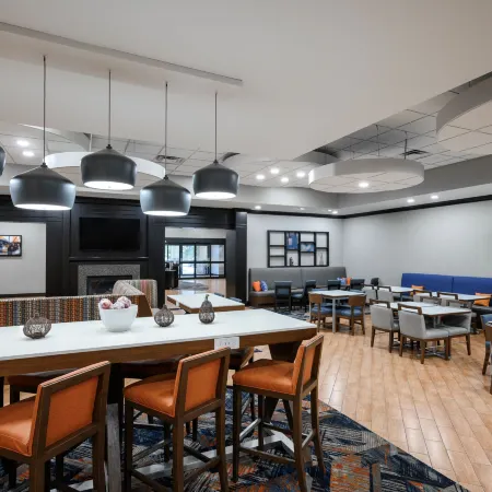 Hampton Inn Evansville/Airport