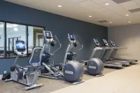 DoubleTree by Hilton Schenectady Downtown - Phòng tập thể hình