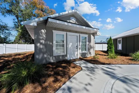 "Cottonwood" Cottage Reidsville Georgia