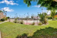 Relaxing Palm Springs Condo with Pool Access -  Privatzimmer