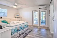 Waterfront Studio w/ Dock Access in Inglis! - Lejligheder