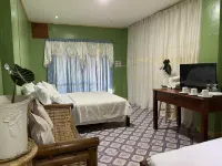 Terrasse Beach Resort Hotels near White Island