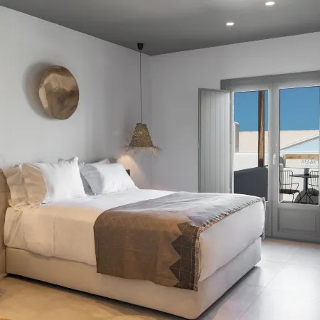 Lemon Suites Santorini
