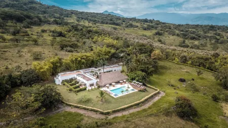 Fina Estampa Country Hotel by HMC - Mayores de 10 años -