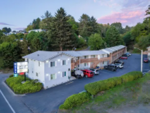 Ocean Suites Motel Hotels in Harbor